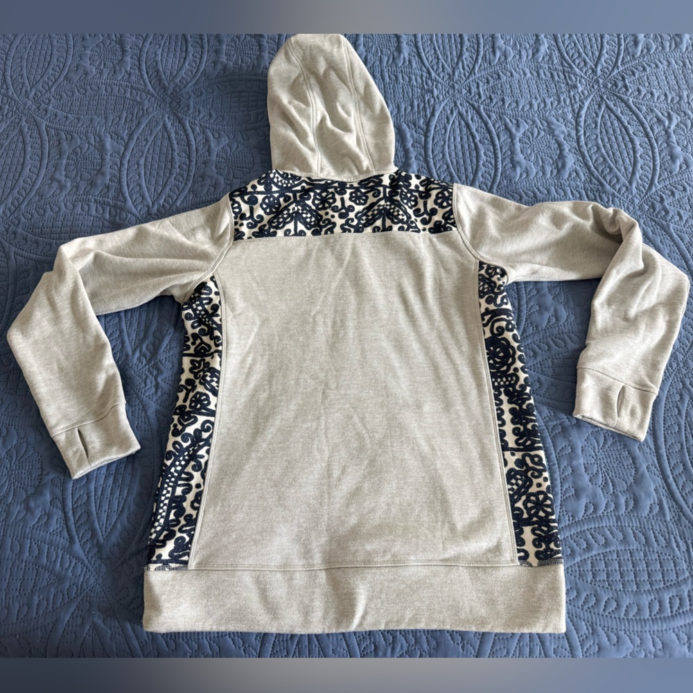 Burton Women’s Hoodie - Picture 2 of 5